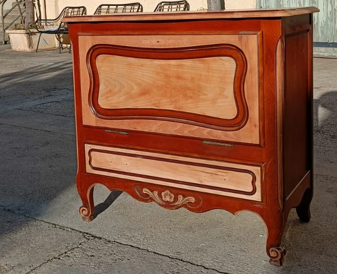 Rénovation d'un meuble ancien